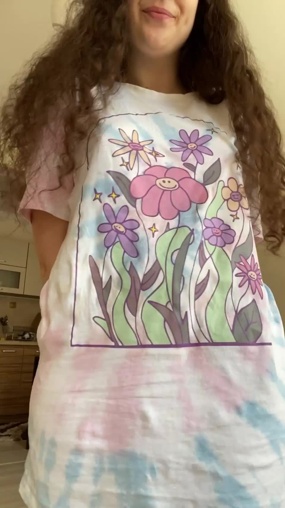 Even a shirt this big can't hide my curves - free porn video