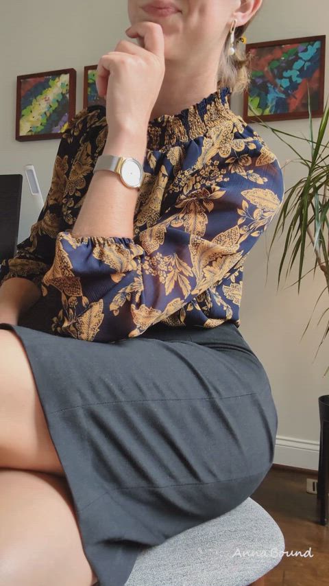Can we talk about your workload...and how I want it in my ass ;) - free porn video