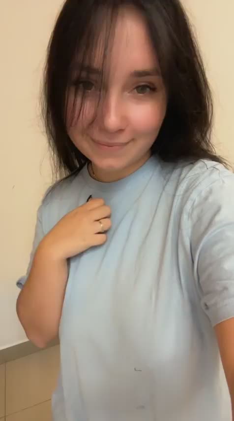 I have some boobies under my tshirt - free porn video