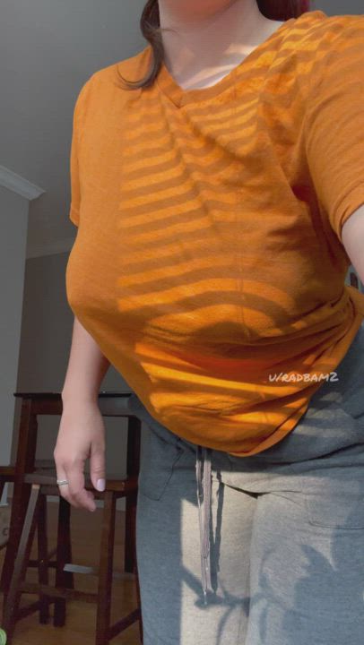 I love how my hair peeks out of my panties 😜😜 - free porn video