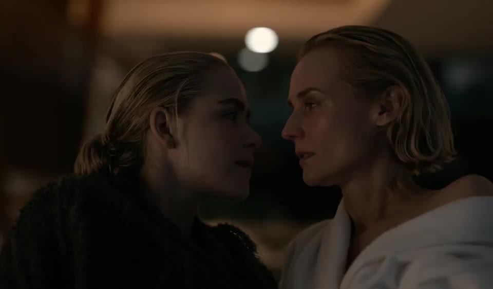 Kiernan Shipka & Diane Kruger [Swimming With Sharks] - free porn video