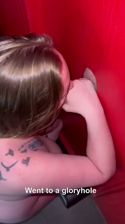 Finishing him with my pussy at the gloryhole - free porn video