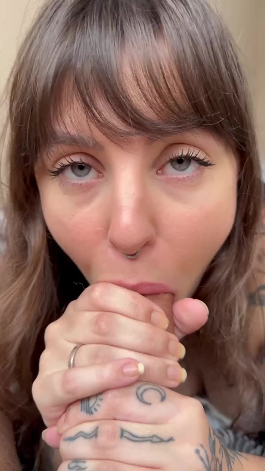 giving a good treatment  - free porn video