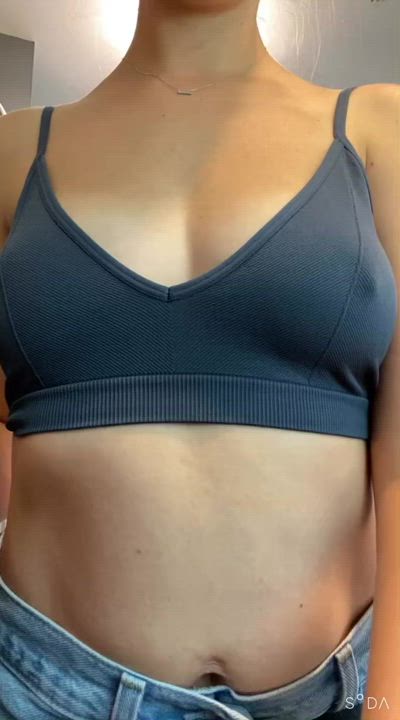 They’re not the biggest but they are still really bouncy :) - free porn video