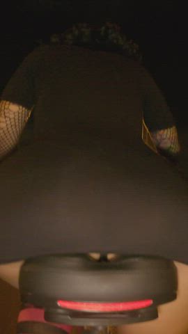 Mavis Dracula on Bicycle (Twerk Kitty) [Hotel Transylvania] - free porn video