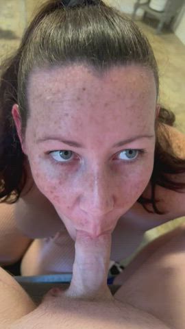 I walked into the kitchen and he had pulled a chair into the middle of it and was sitting there with his dick out….. of course I sucked it. - free porn video