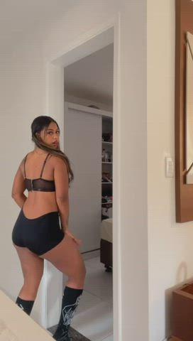 Just hoping i'll make some dicks hard... - free porn video
