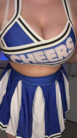 feeling comfortable enough to show my chubby tummy... plz be nice - free porn video