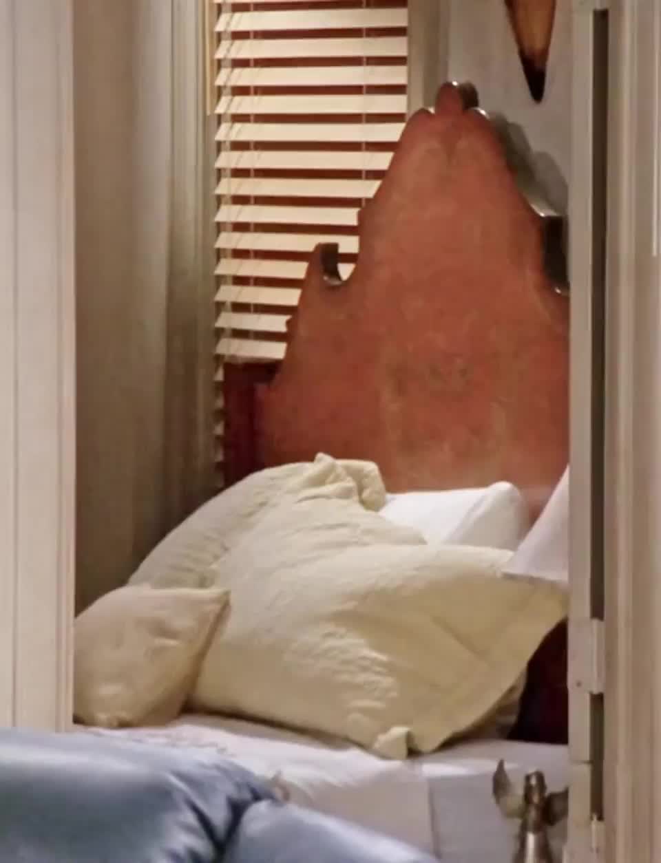 Jennifer Aniston and her nipples are the greatest thing in tv history - free porn video