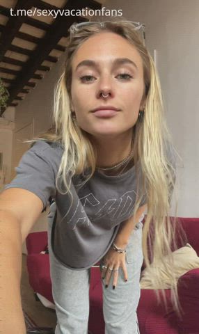 Wanna see how slutty I am? - free porn video