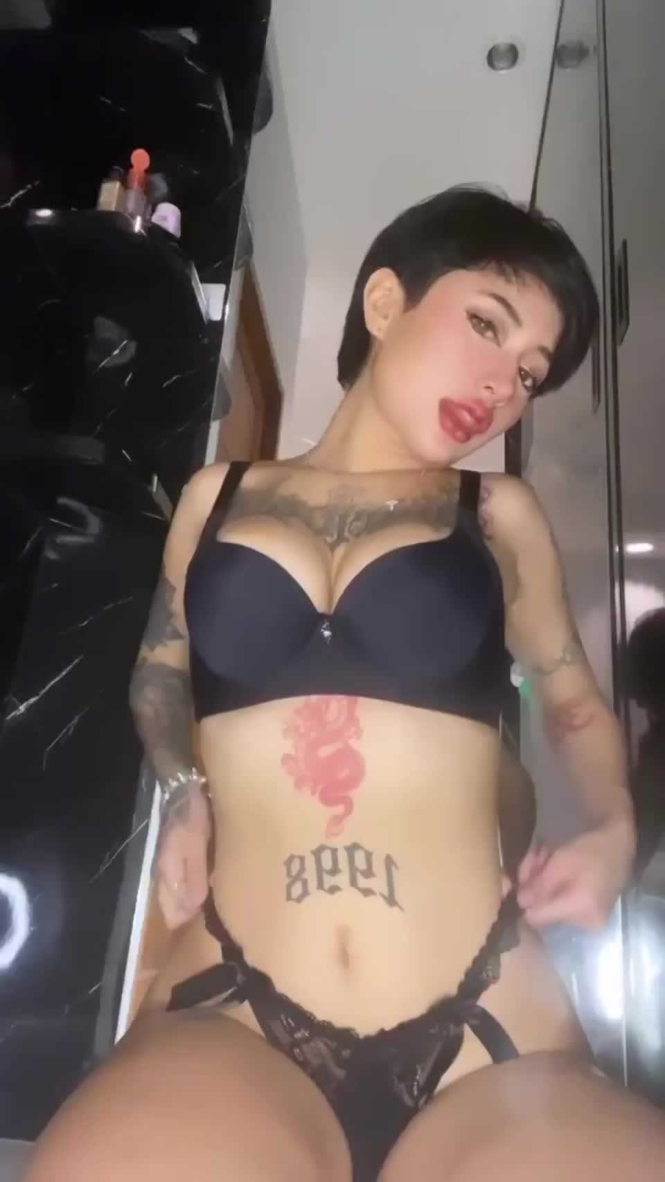 Yes I’m a bit cold but it won’t stop me - free porn video