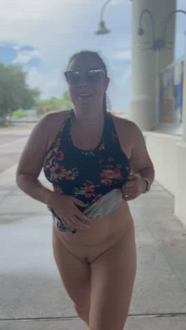 Someone definitely saw me [GIF] - free porn video