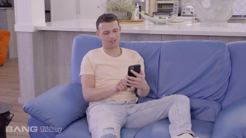 Katalina Kyle - Is A House Sitter Who Wants Some Dick - free porn video