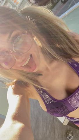 I need a face to sit on and a tongue fucking my pussy right now! - free porn video