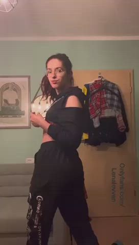 About to go into a meeting, let's dirty talk and goon for sexy girl cock the whole time. Melt my brain and distract me - free porn video