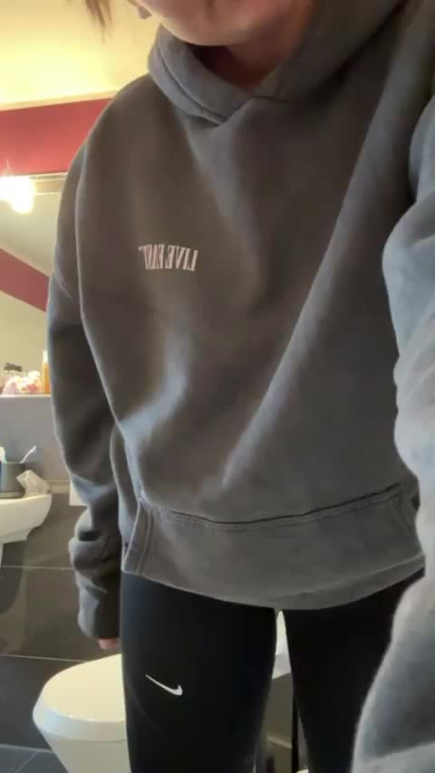 20, DD boobs but but very shy so pls don't be mean..:( - free porn video