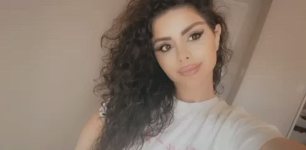 Pretty face & some pretty titties 💓 - free porn video