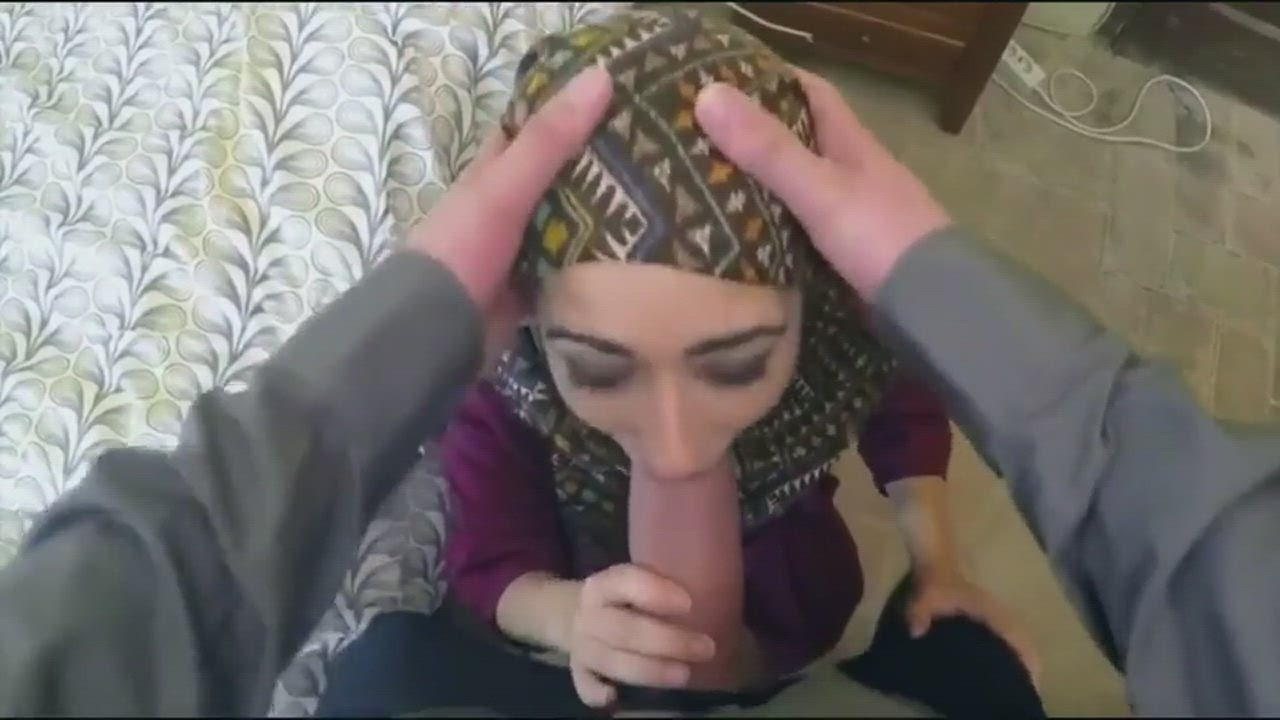 Muslim girl loves big cock - free porn video