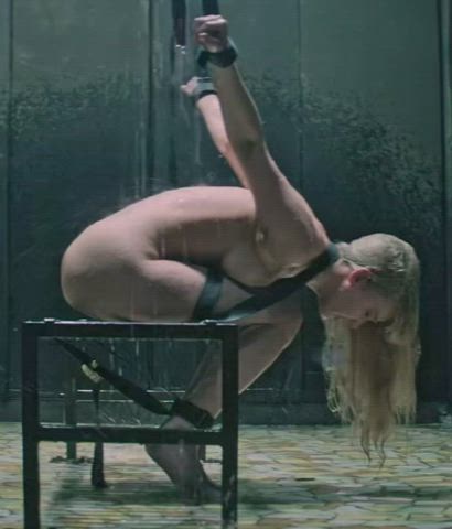 Jennifer Lawrence is ready for our use. - free porn video