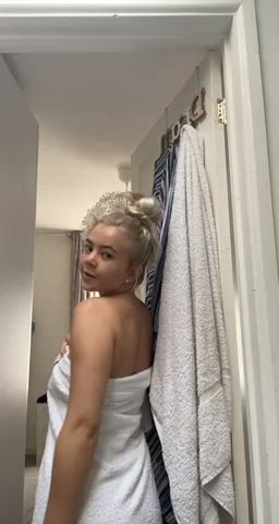 Cream pie my teen pussy - free porn video