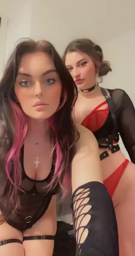 can you handle two slut 💦 - free porn video