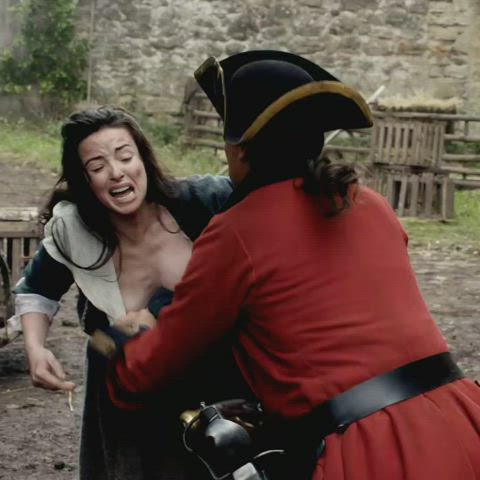 Laura Donnelly in 'Outlander' S01E02 (2014) - free porn video
