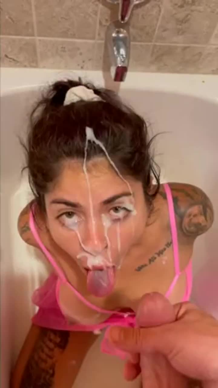Painting my face in the bathtub - free porn video