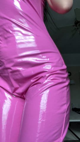 This outfit is so snug, can you help take it off of me? :) - free porn video