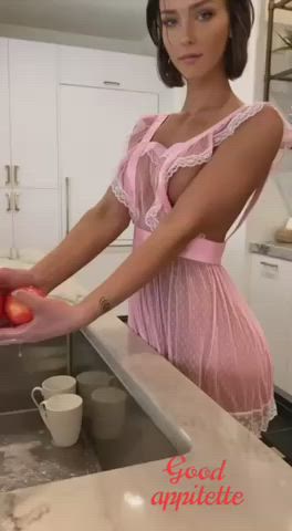 Who is this kitchen princess? - free porn video