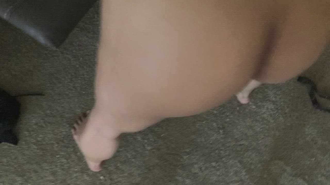 Cumming on his girl while he at work, got her Starbucks so she lil excited - free porn video