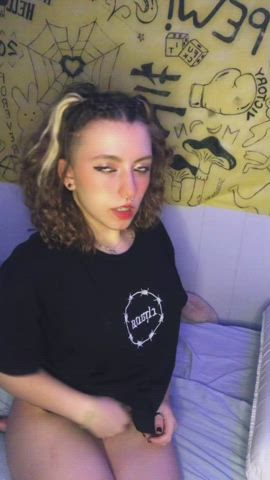 It gives me great joy to seduce you with my sensual body. - free porn video