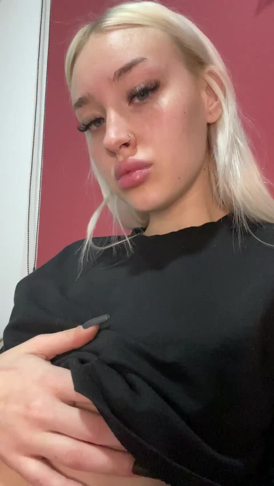 Marks stay on my pale skin for weeks, just saying... - free porn video
