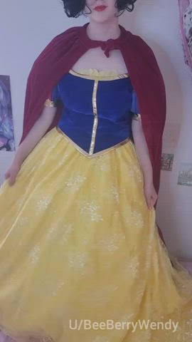 Snow White (BeeBerryWendy) [Snow White and the Seven Dwarfs] - free porn video