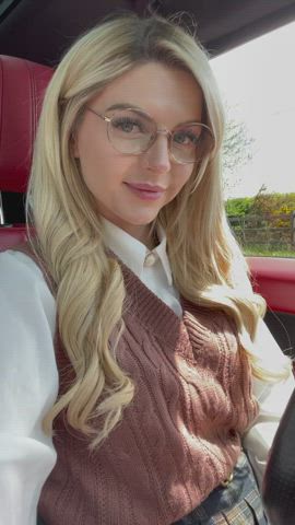 don’t get in a car with strangers.. unless it’s a petite one with no panties 🙄 - free porn video