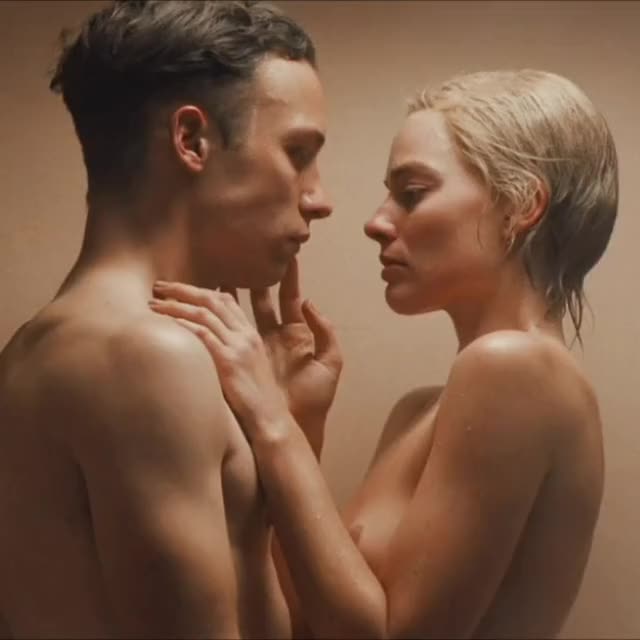 Margot Robbie is just WOW ! - free porn video