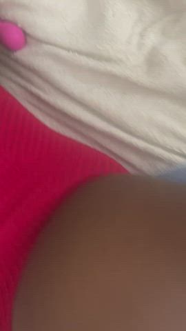 A cumshot to start the weekend - free porn video