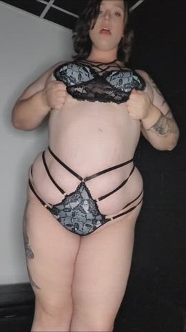 I wonder if anyone likes bbw milfs - free porn video