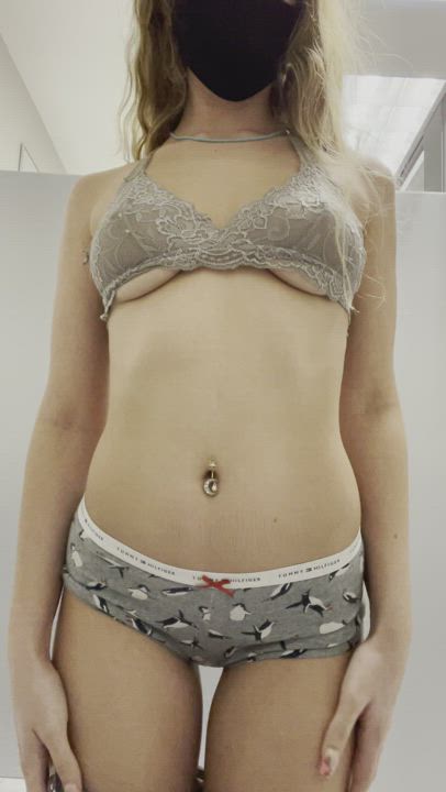 Perky lil bounce - free porn video