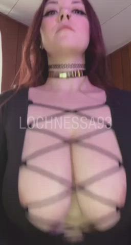 Bouncing right of my shirt🙈 - free porn video