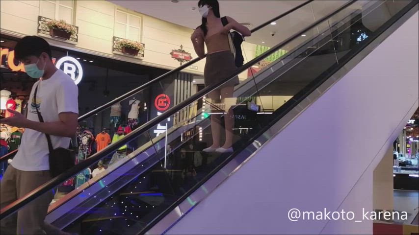 I wore a see through shirt in a shopping mall 😊[GIF] - free porn video