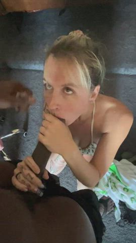 she's addicted to what the dick did - free porn video