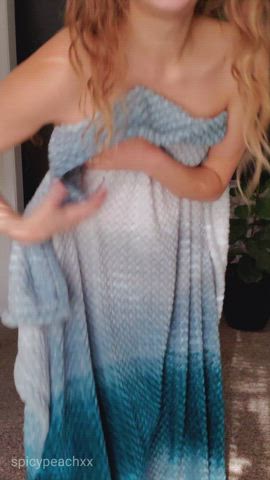 Surpriiiiise. I'm naked. 😉 - free porn video