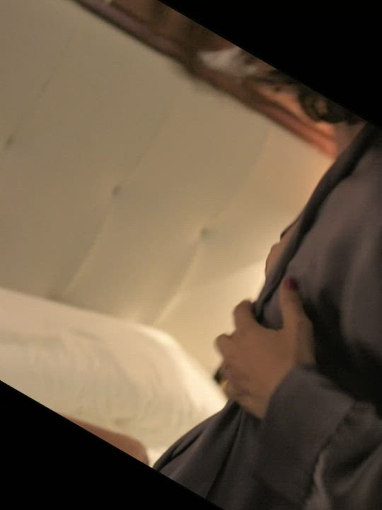 Ana de Armas nipples are rock hard - free porn video