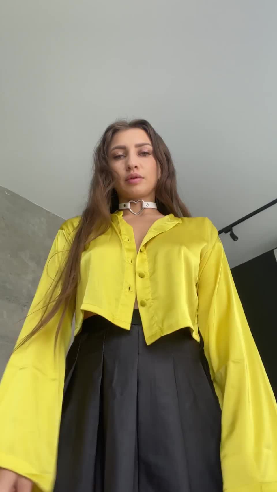 I don’t wear panties just in case you wanna taste my pussy - free porn video