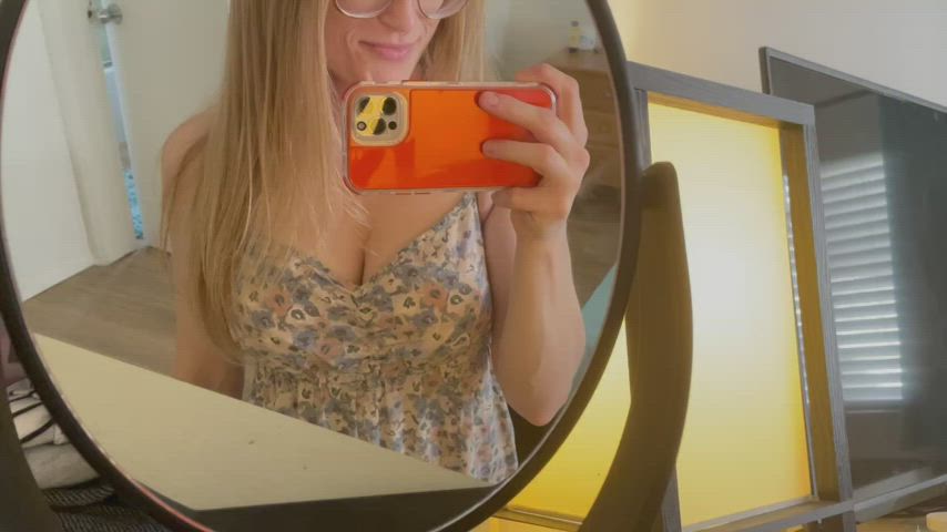 Come keep my tits company while everyone else watches the [f]ight - free porn video