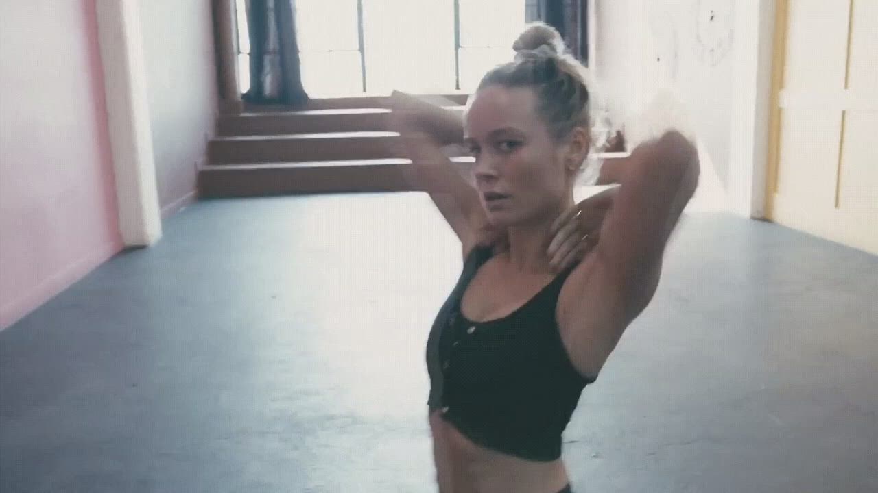 I love Brie Larson for encouraging us to jerk off to her - free porn video
