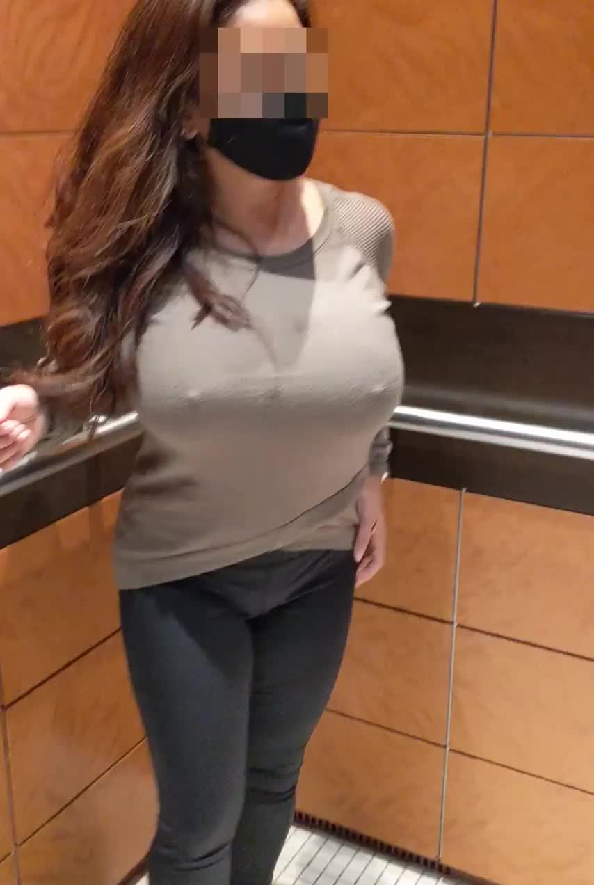 Flashing my co-worker my 34Gs - free porn video