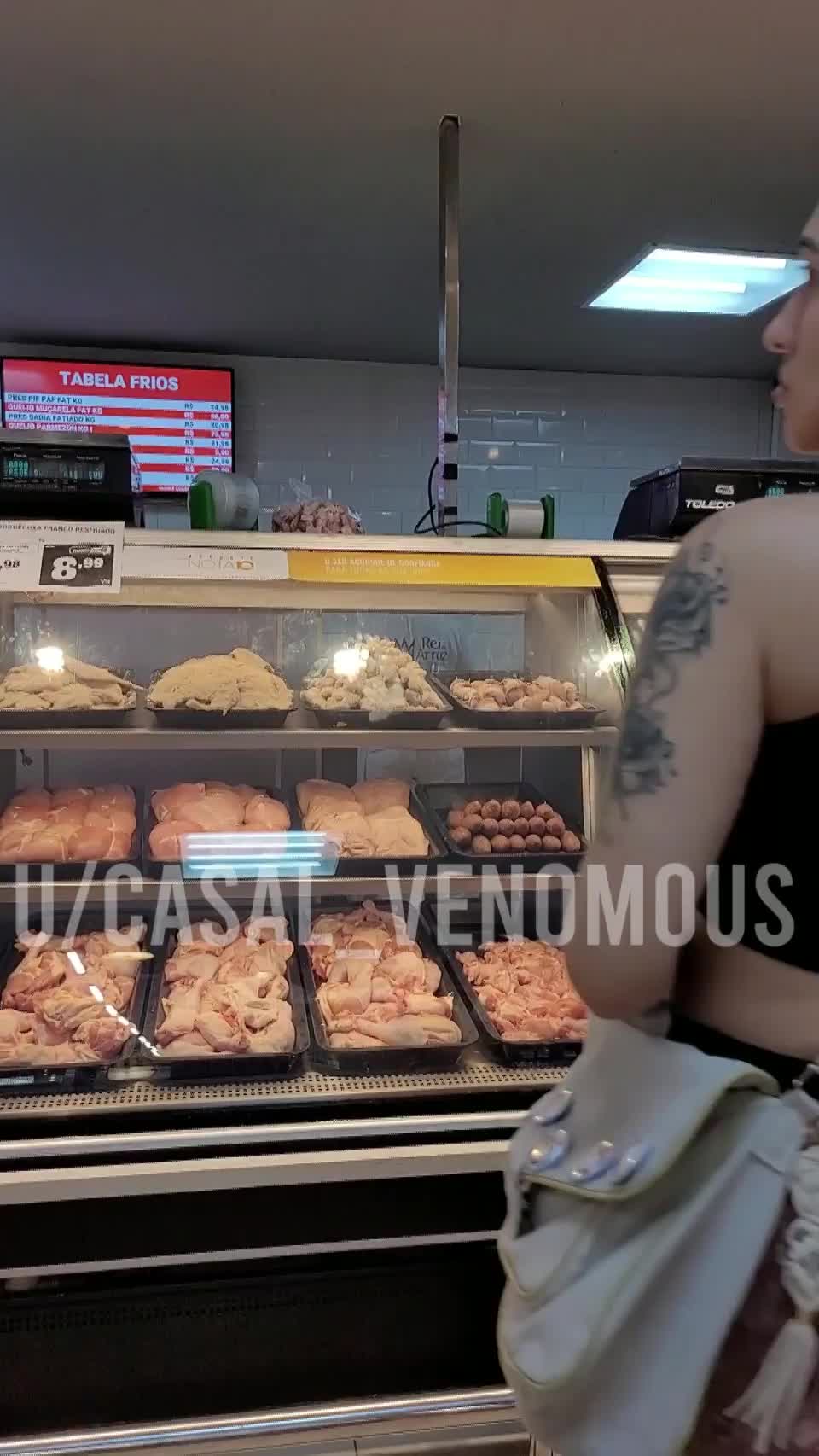 [GIF] Flashing tits while I wait for my order in the butcher shop - free porn video