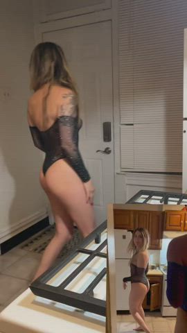 He seem stunned lol [GIF] - free porn video