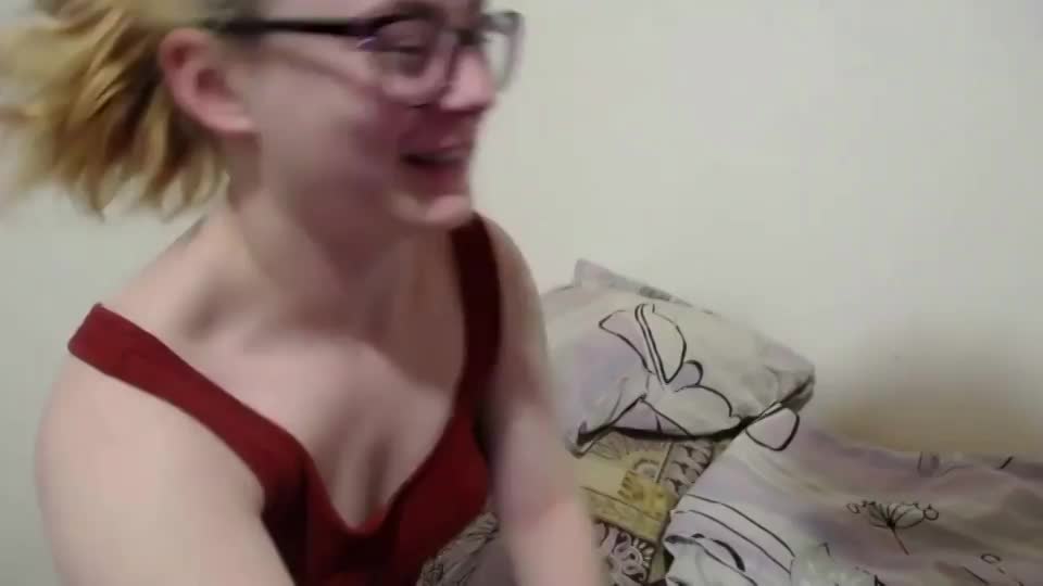 Girls with glasses give the best blowjob ever! :3 - free porn video